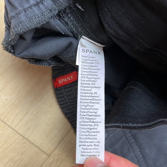 Spanx Stretch Twill Cargo Jogger Washed Black MEDIUM 20319R 1379 - Picture 10 of 10